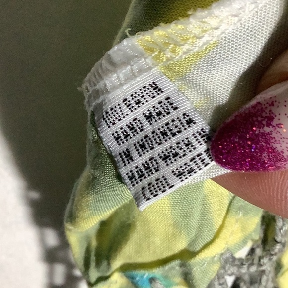 Tiare Hawaii NEW - One Size - kimono sleeves 3/4 arm tassel waterfall cover up - Picture 6 of 8